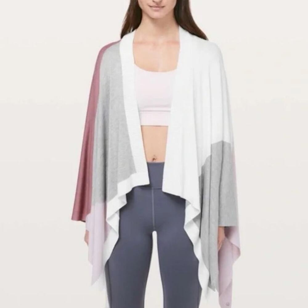 Lululemon Hatha Wrap Quicksand Misty Pink White Grey Shawl Cardigan One Size
